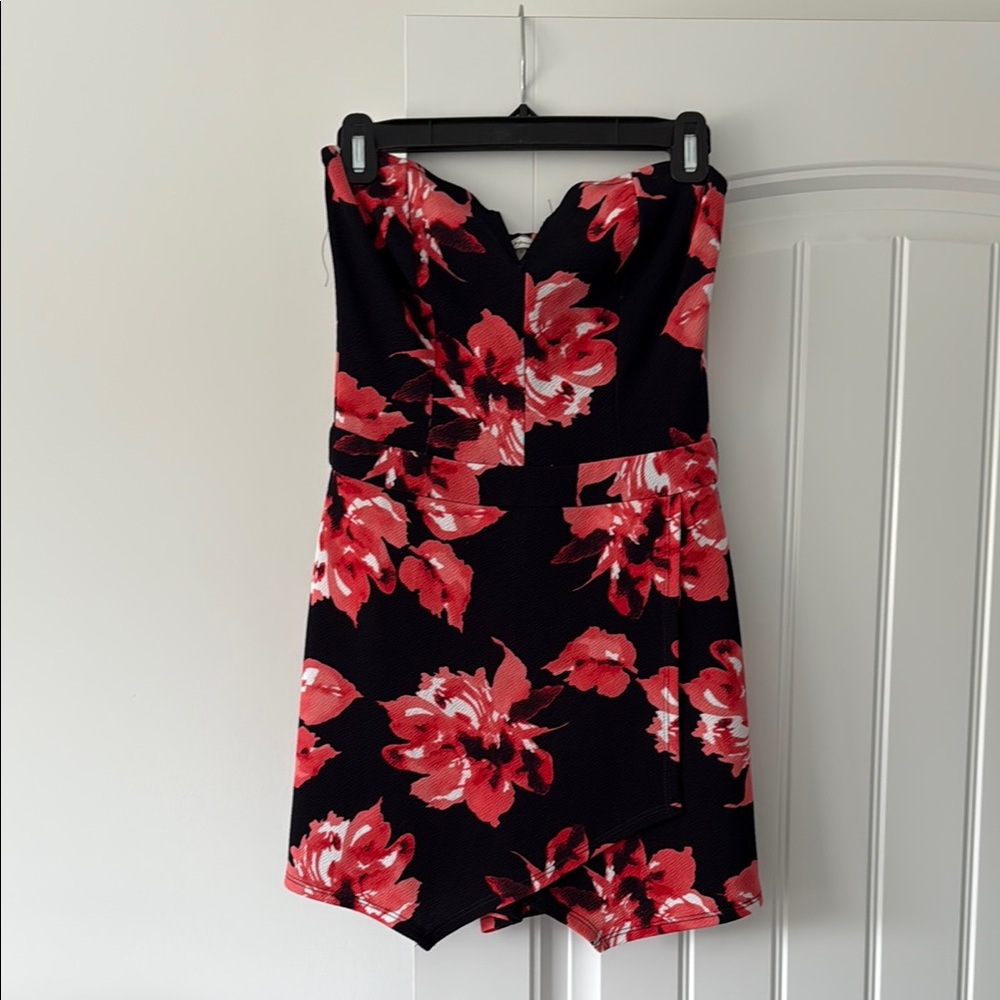 Black and Red Strapless Sweetheart Romper